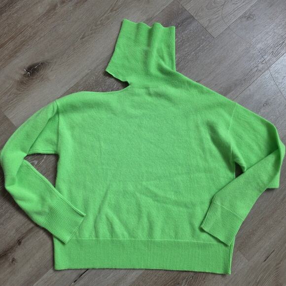 Charter Club Luxury Cashmere Neon Green Turtleneck Sweater sz Large Basic Winter - Picture 5 of 5